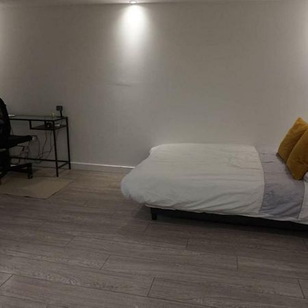 Rjo Serviced Accommodation Purfleet Bagian luar foto